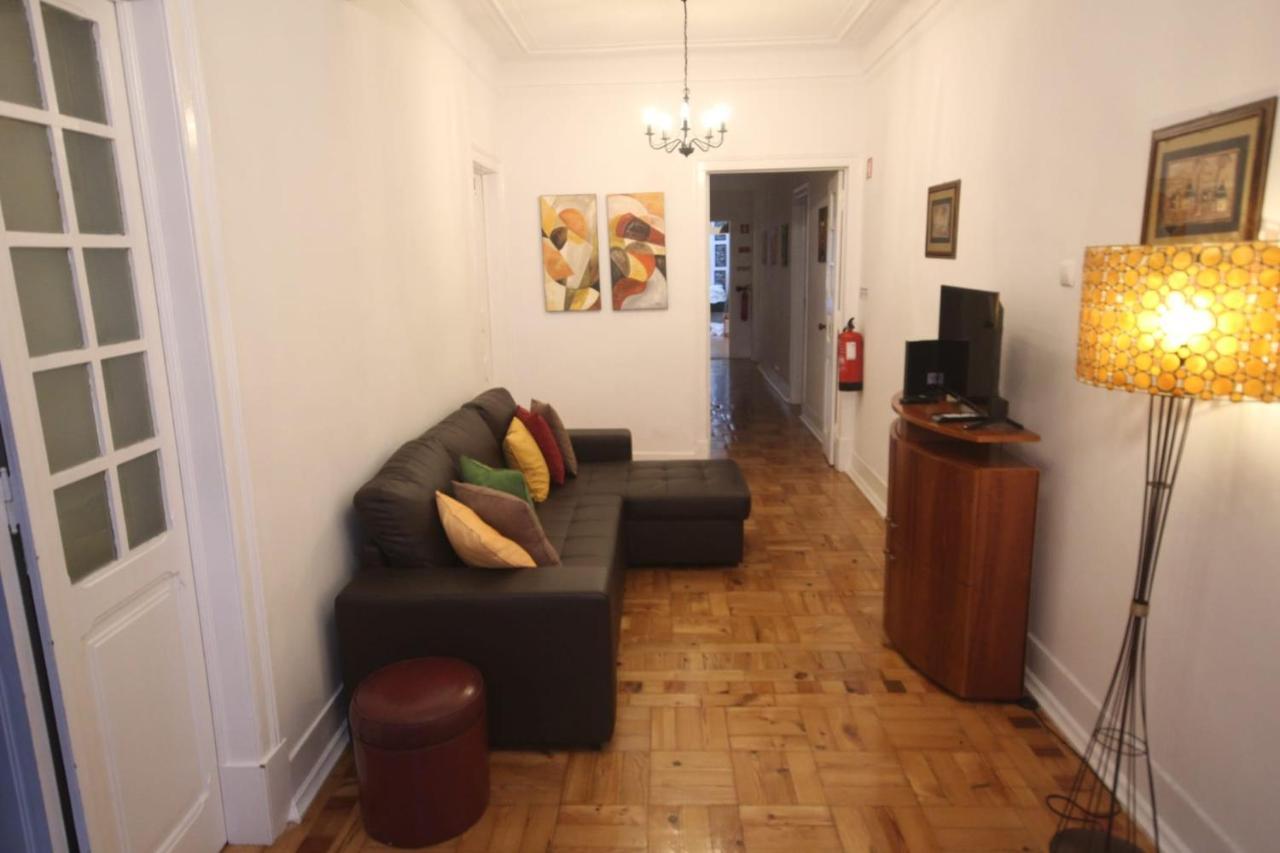 Ocean M1 R4 - Large Double Room With Shared Bathroom In City Center Lisboa Ngoại thất bức ảnh